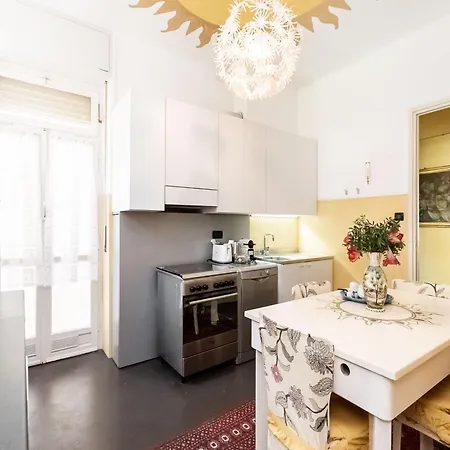 Appartement 100mq Deluxe - Walk To - Private Parking San Remo