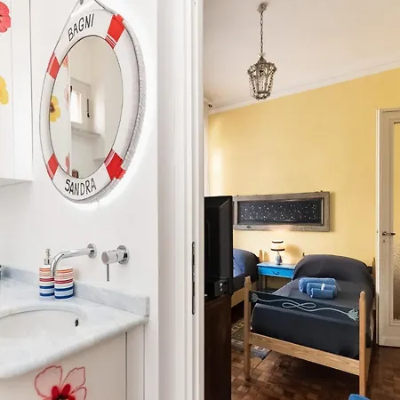 100mq Deluxe - Walk To - Private Parking Apartment Sanremo
