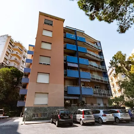 Apartmán 100mq Deluxe - Walk To - Private Parking