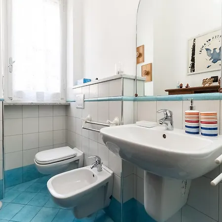 100mq Deluxe - Walk To - Private Parking * San Remo