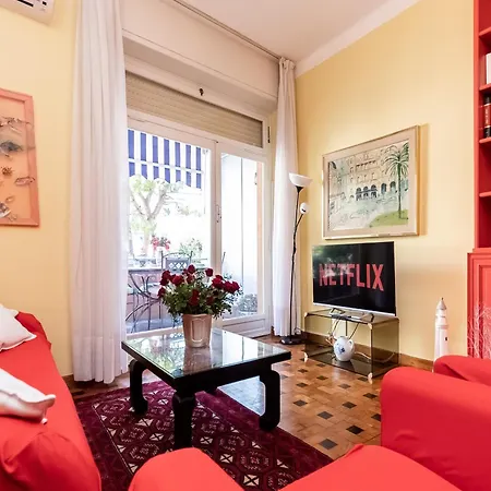 100mq Deluxe - Walk To - Private Parking Appartement