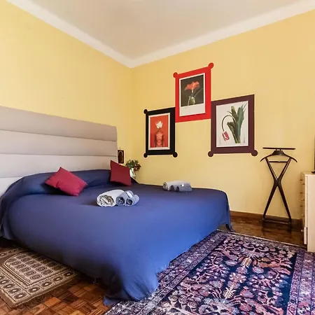 100mq Deluxe - Walk To - Private Parking Apartament *